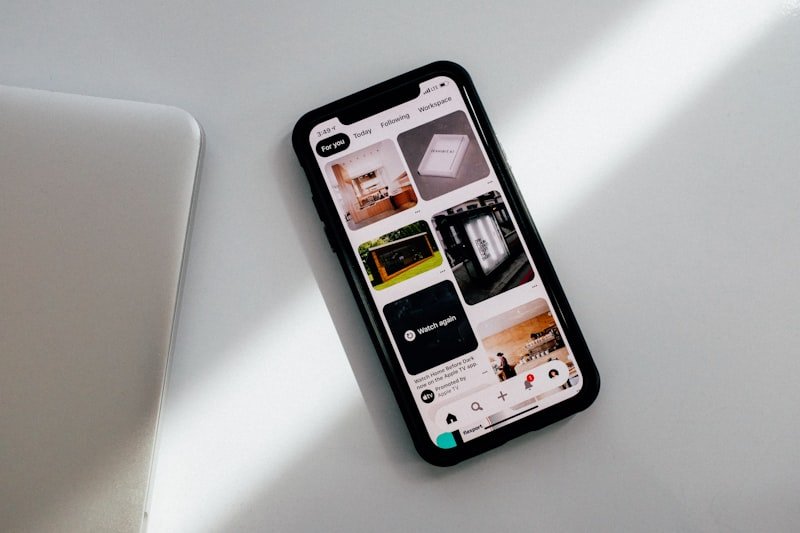Dual-Port Fast Wall Charger